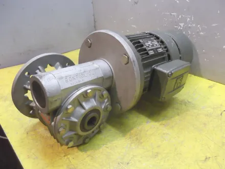 Bonfiglioli MVF62/A Getriebemotor 0,75 kW 200 U/min – RESALE