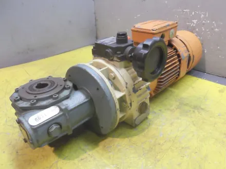 Motovario TKF/5 regelbarer Getriebemotor 0,37 kW 19-100 U/min – RESALE