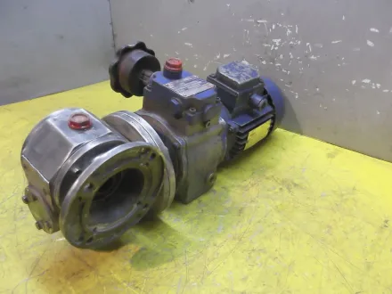 Motovario TKF/2 regelbarer Getriebemotor 0,25 kW 47-246 U/min – RESALE