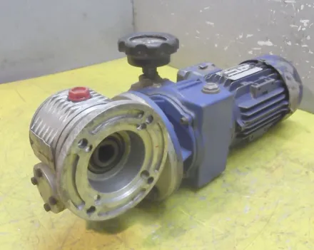 Motovario MRV05FI regelbarer Getriebemotor 0,37 kW 60-308 U/min – RESALE