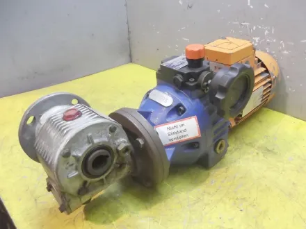 Motovario TKFL/5 regelbarer Getriebemotor 0,37 kW 19-100 U/min – RESALE