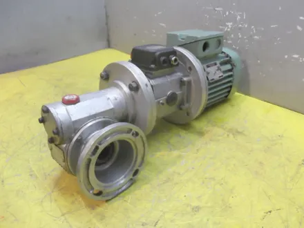 Motovario MRVI0FZ Getriebemotor 0,25 kW 137 U/min – RESALE