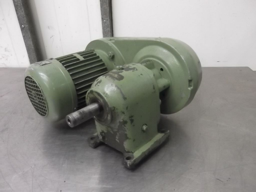 Lenze 155-ZNA0-80-4 regelbarer Getriebemotor 0,75 kW 11,5-59 U/min