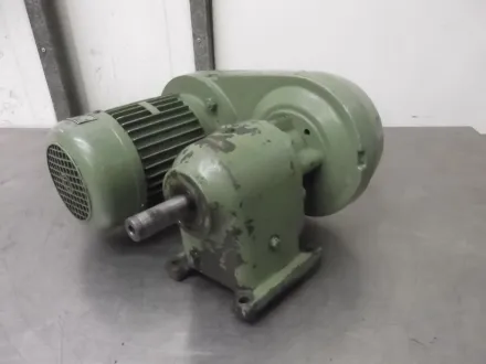 Lenze 155-ZNA0-80-4 regelbarer Getriebemotor 0,75 kW 11,5-59 U/min – RESALE