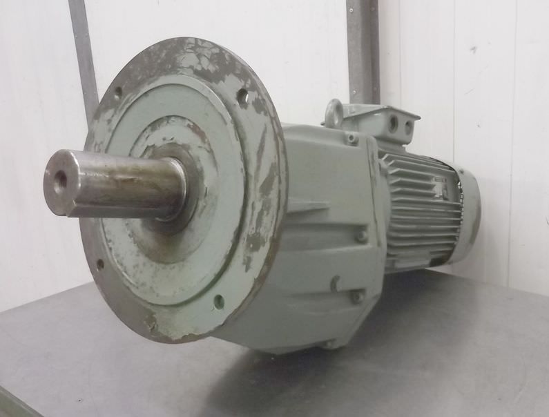 VEM ZG5-KMRA132M4 Getriebemotor 11 kW 80 U/min
