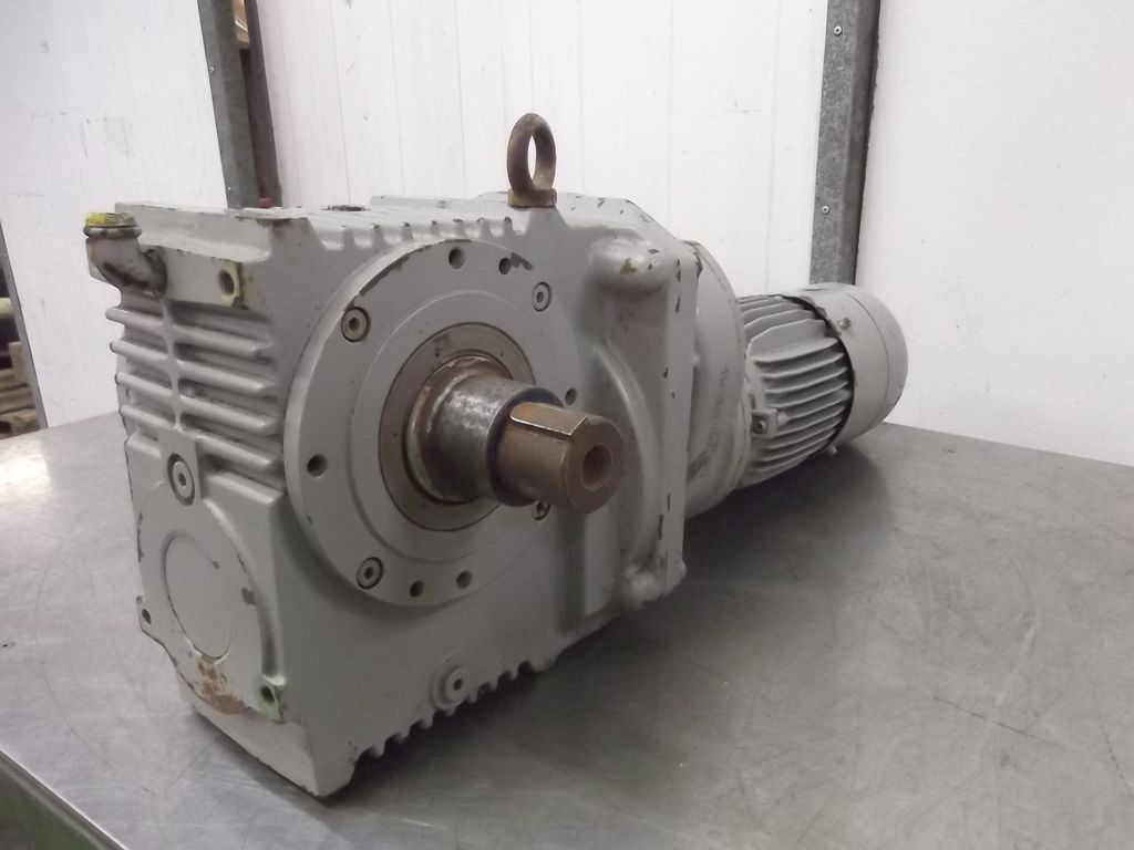 SSB DS6-11-SS6-080-0410.204.40-N Getriebemotor 0,55 kW 0,5/2,3 U/min