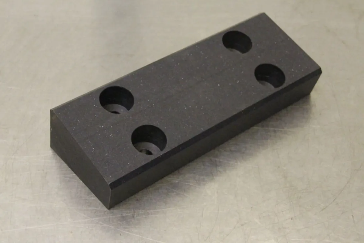 123/330/H82 mm Kunststoff