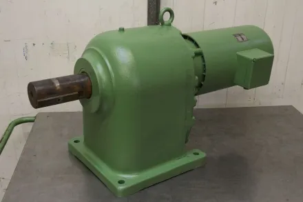 Stephan Werke Z8Ds644 Getriebemotor 9 kW 40 U/min – RESALE