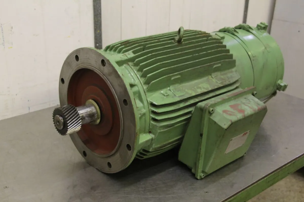 SSB GXTFK-F18/80-1030.40230.00 Elektromotor 28 kW