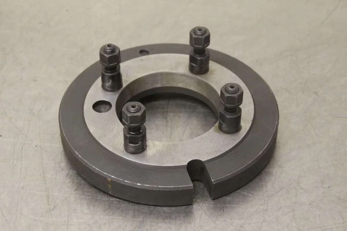Röhm Durchmesser 220 mm Futterflansch