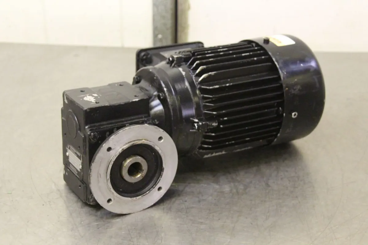 Nord SK1SU40AF-80 S/4 TF Getriebemotor 0,55 kW 149 U/min