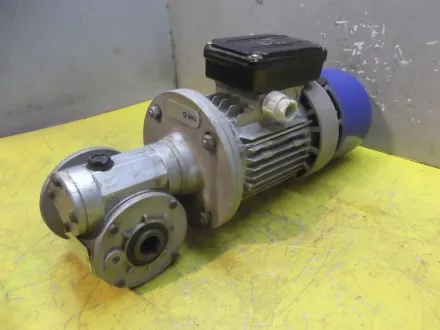 Mgm BA71B4 Getriebemotor 0,37 kW 93 U/min – RESALE