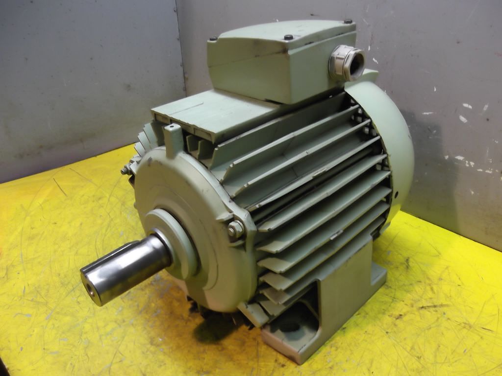 Unbekannt kein Typenschild, B3 Elektromotor 7 kW 1900 U/min