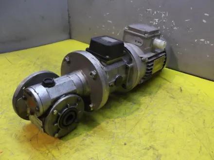Seipee ZK71B/4 Getriebemotor 0,37 kW 187 U/min – RESALE