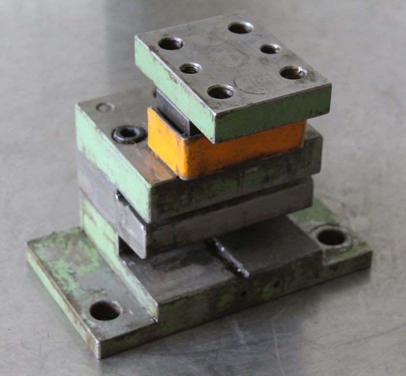 Peddinghaus für U-Stahl Stanzwerkzeuge 9x25 mm