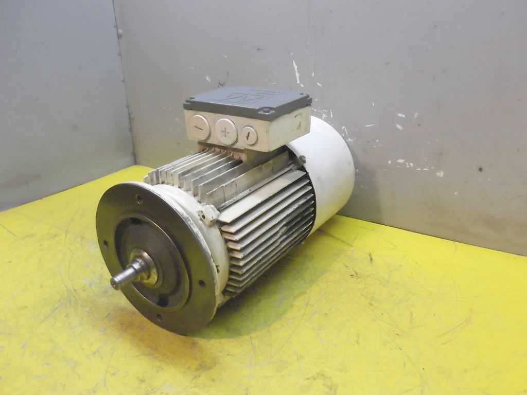 SEW Eurodrive KA70DT100L-8-2B Elektromotor 0,48/1,6 kW 720/2880 U/min