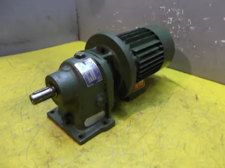 Varvel MV71b4 Getriebemotor 0,37 kW 76 U/min – RESALE