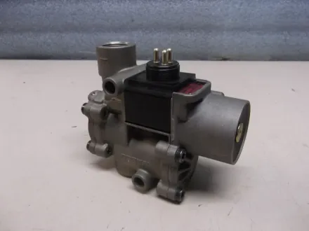 Wabco 4721950047 Magnetregelventil – RESALE