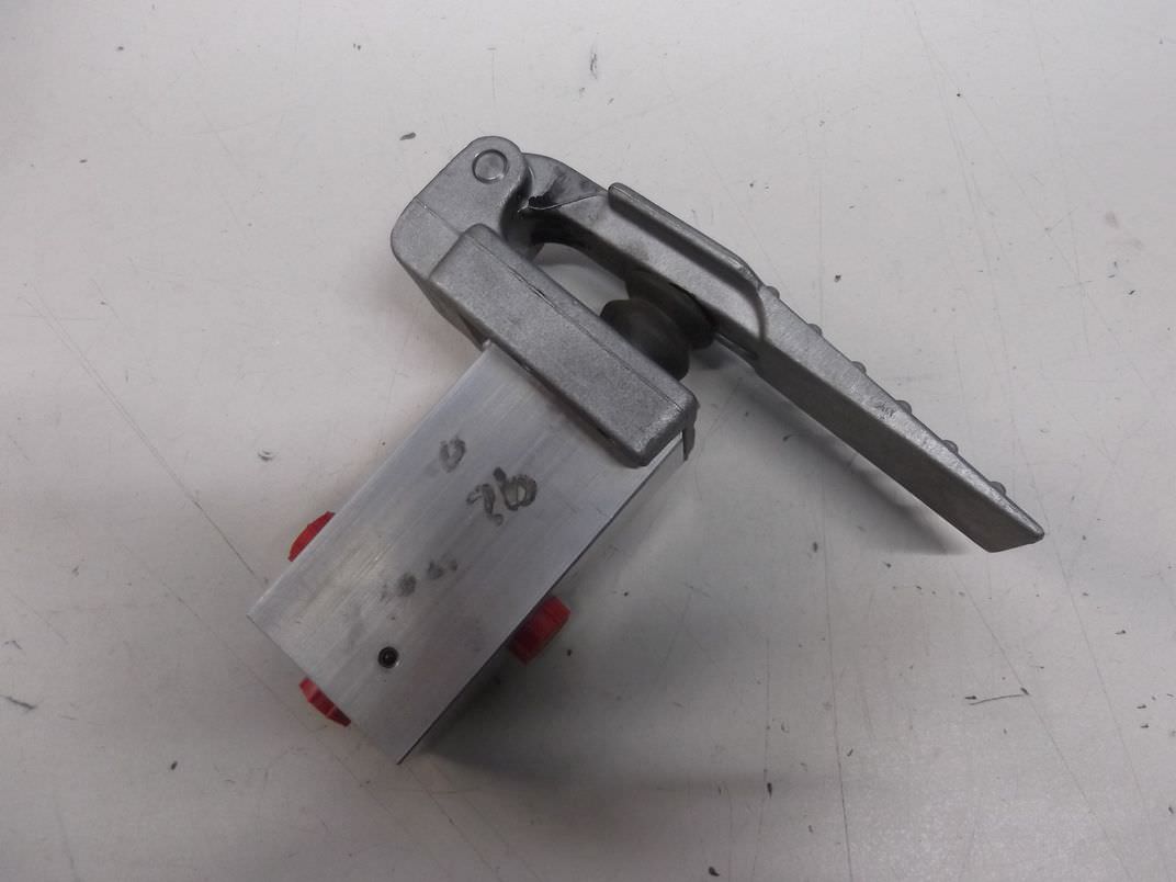 David Brown Hydraulics C9193430351 Fuß Wegeventil