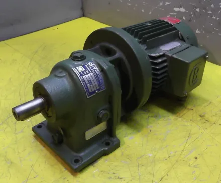 Varvel MV71b4 Getriebemotor 0,37 kW 78 U/min – RESALE