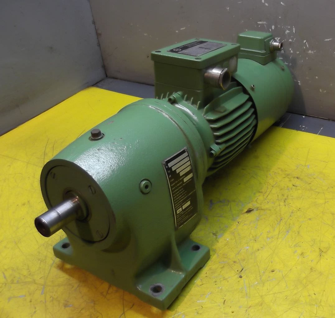 SSB DSFG-1V/25-0410.208.42-S-N Getriebemotor 0,55 kW 8/77 U/min