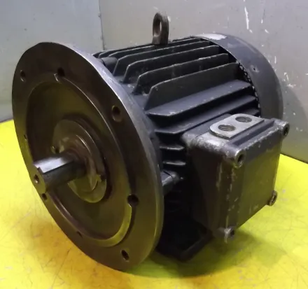 Lammers DKPV132-412 Elektromotor 1,6/5,5 kW 1445/2880 U/min – RESALE