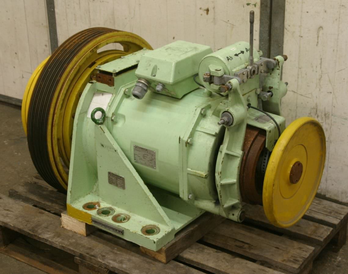Flender LUGA-160LD-04Y Getriebemotor 22 kW 59,4 U/min
