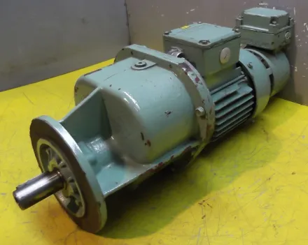 Bauer G12-20/DK74-178W-AS/M Getriebemotor 0,37 kW 104 U/min 60Hz – RESALE