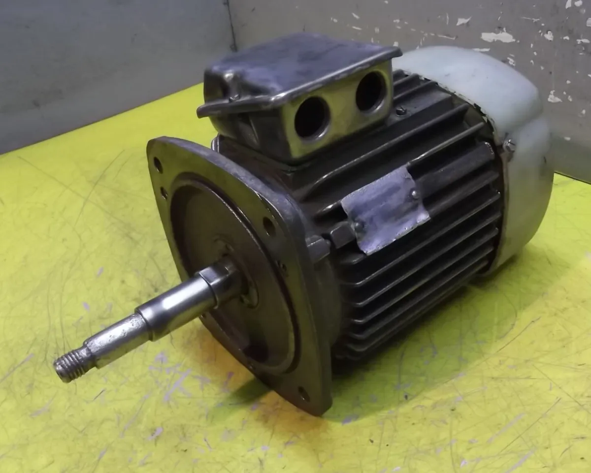 VEM KMEB80K4/15/MO Elektromotor 0,75 kW 1420 U/min