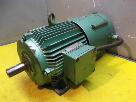 Siemens IEC112M Elektromotor 2,2 kW 945 U/min – RESALE