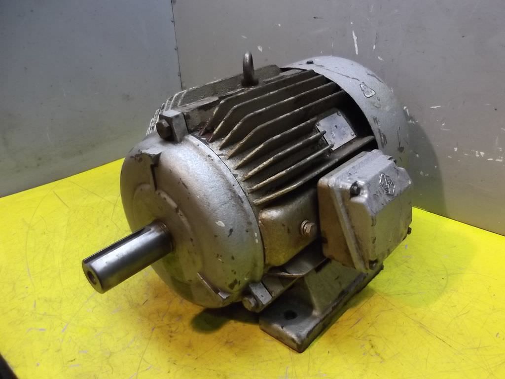E P ASI132S-38-4 Elektromotor 5,5 kW 1440 U/min