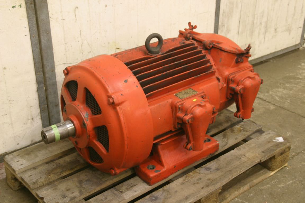 hOR1371-8D Electric motor 30 kW 720 rpm