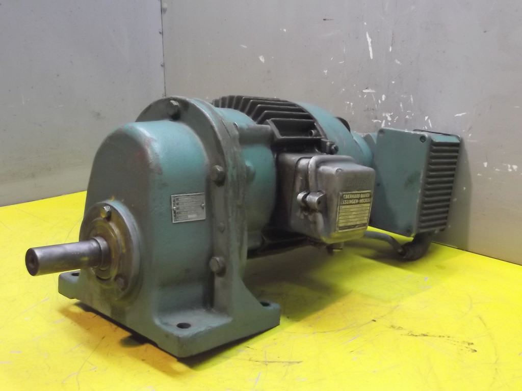BAUER D042E/85KV Getriebemotor 0,55 kW 453 U/min