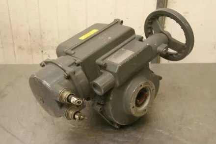 Emg Drehmo D120-A-10 elektrische Stellantriebe – RESALE