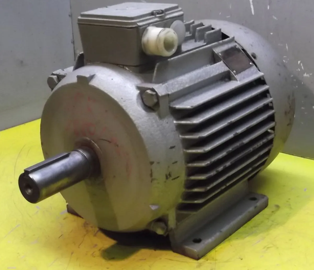 IAEA MA 132S38-2A Elektromotor 7,5 kW 2880 U/min