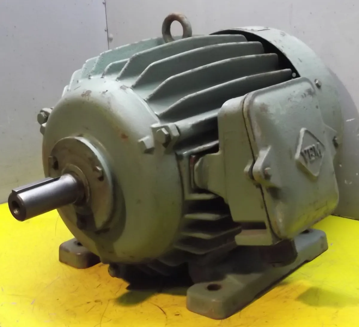 VEM DMK7/4RC Elektromotor 10 kW 1450 U/min