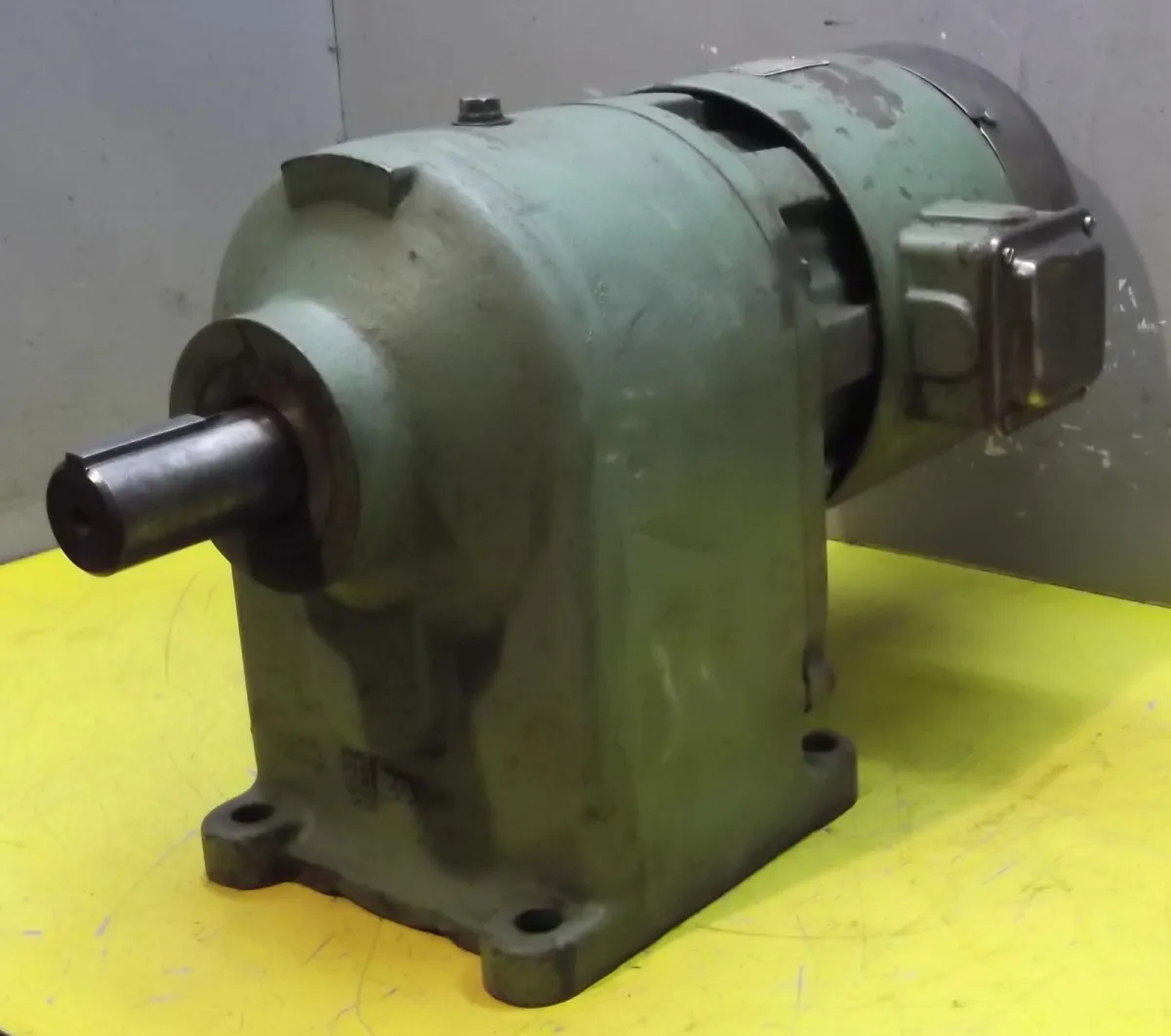 VEM ZDA338 Getriebemotor 0,4 kW 19 U/min