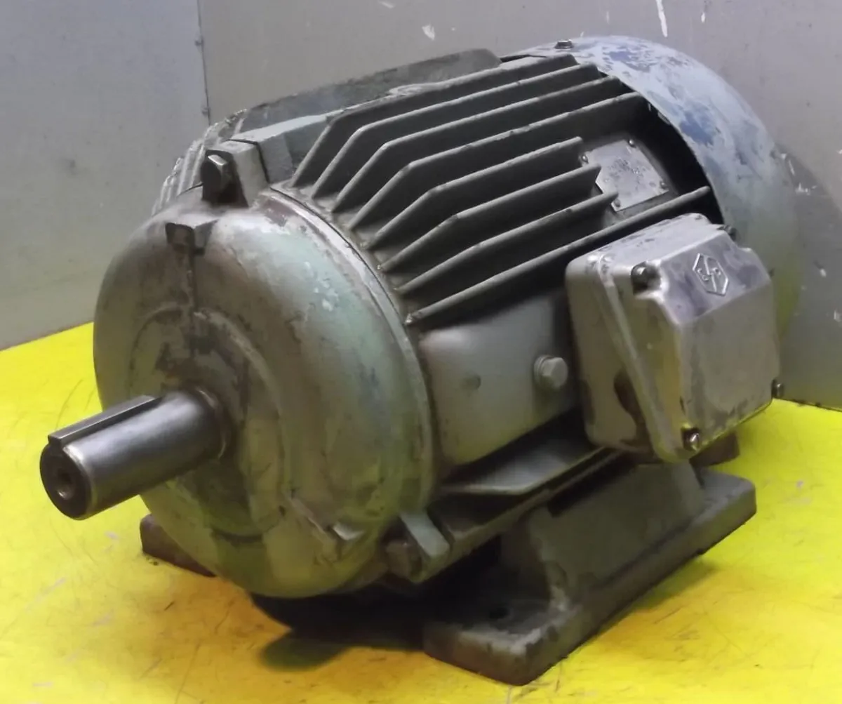 E P ASI132M38-8 Elektromotor 4 kW 960 U/min