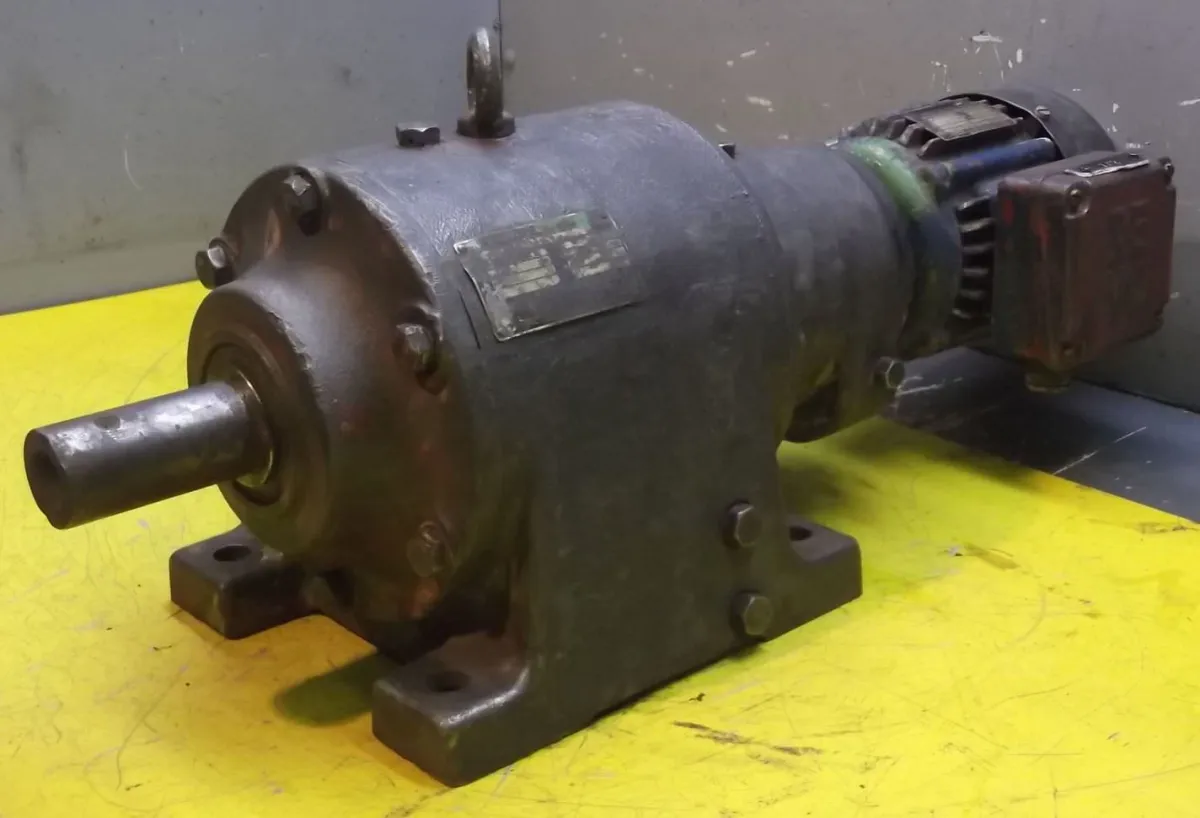 SEW R73,43WD71A-6 Getriebemotor 0,12 kW 0,16 U/min