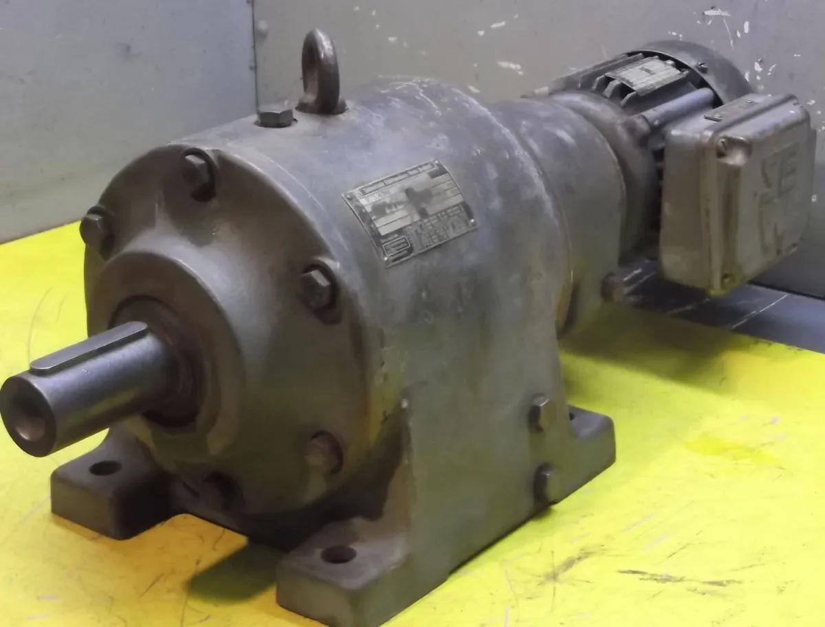 SEW R73,53WD71A-6 Getriebemotor 0,12 kW 0,16 U/min