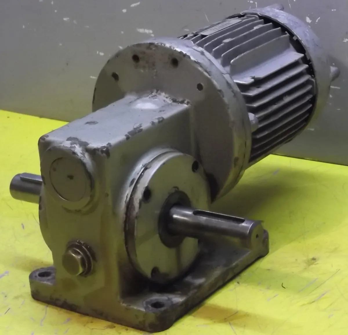 Panzeri Typ 71 Getriebemotor 0,37 kW 21 U/min