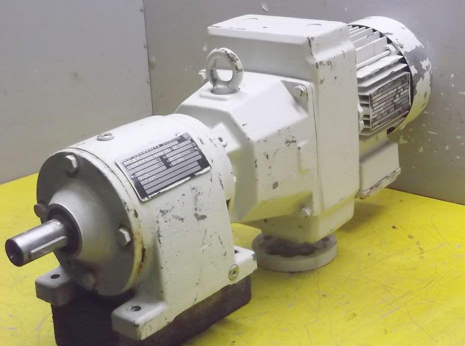 SEW Eurodrive DFT71D4 regelbarer Getriebemotor 0,37 kW 27-137 U/min