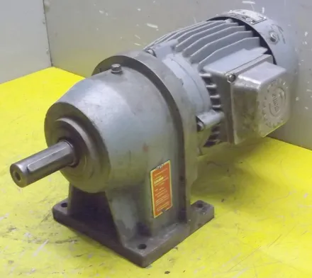 Bockwoldt CB13/4/2PD Getriebemotor 0,35/0,5 kW 45/90 U/min – RESALE