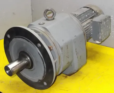 Sew Eurodrive RF73DT80N-4 Getriebemotor 0,75 kW 18 U/min – RESALE