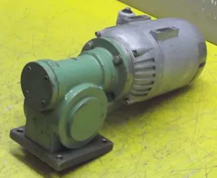 Parvalux 12./174778/4H Gleichstrom Getriebemotor 0,19 kW 40 U/min – RESALE