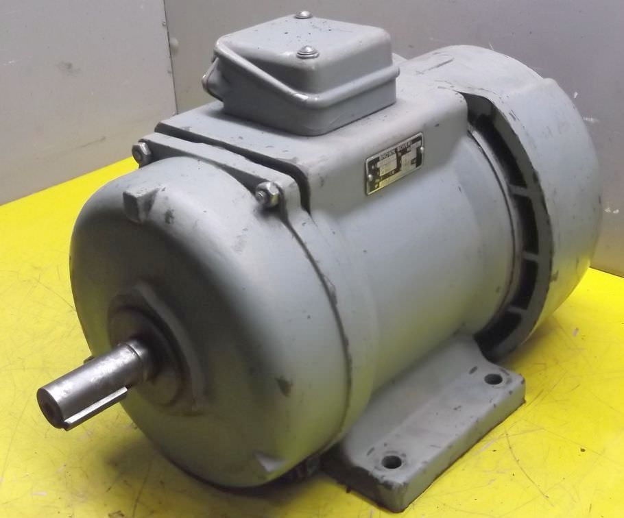 Brown MUe44/8a Elektromotor 0,9/1,5 kW 720/1440 U/min