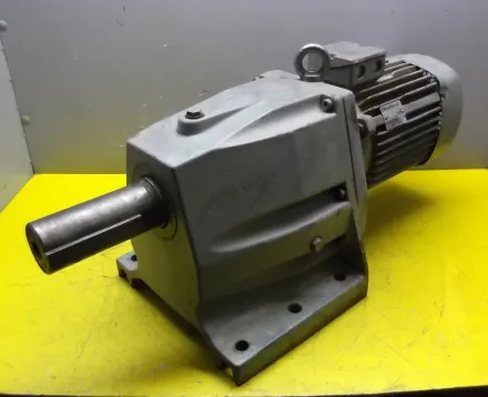 Vem ZG4KMRB100S8-4 Getriebemotor 0,9/1,5 kW 16/31,5 U/min – RESALE