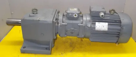 Keb ZG3/08.10/DK100LX8/4 Getriebemotor 1,0/1,5 kW 21/43 U/min – RESALE
