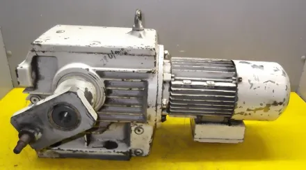 Sew Eurodrive B3 Winkel Getriebemotor 0,25 kW 28 U/min – RESALE