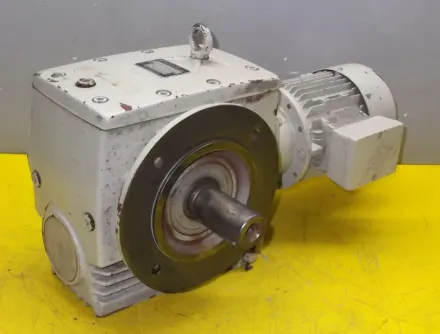 Nord SK.12080F-71L/4 Getriebemotor 0,37 kW 18 U/min – RESALE